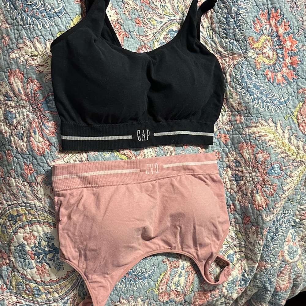 GAP Black Sports Bra and Pink sports bra Gap Body
